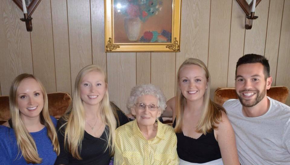 22688771_521121914916270_7419508332288323253_n